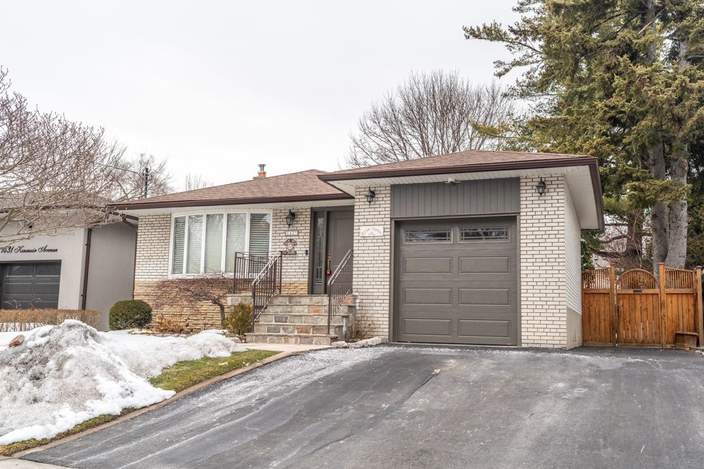 1427 Kenmuir Avenue, Mississauga